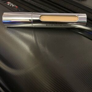 Il makiage f*ck I’m flawless multiuse perfecting concealer